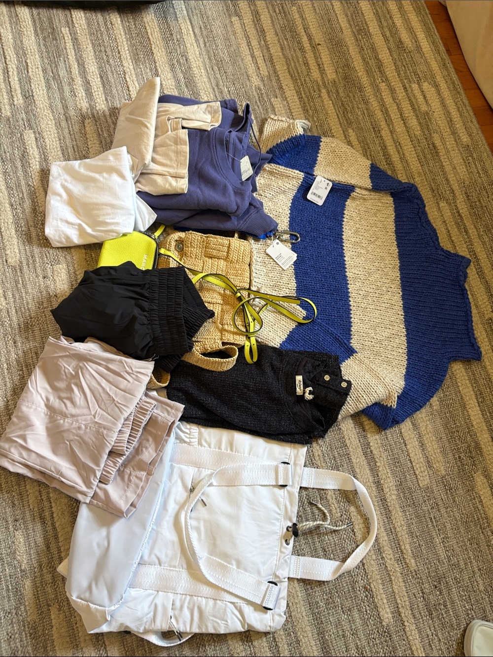 MASSIVE BUNDLE!!! - Picture 14 of 14